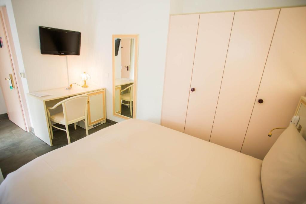 Hotel Du Port วิลล์เนิฟ ห้อง รูปภาพ