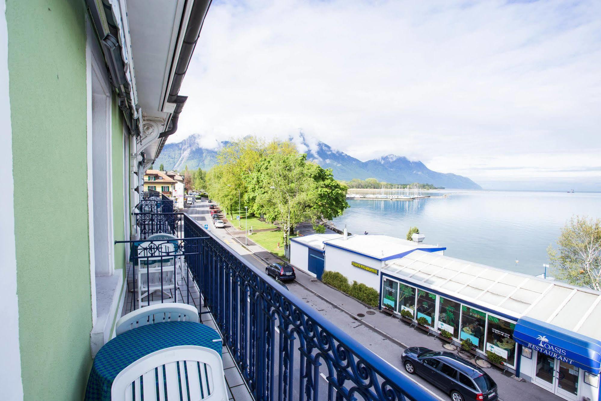 Hotel Du Port วิลล์เนิฟ ภายนอก รูปภาพ